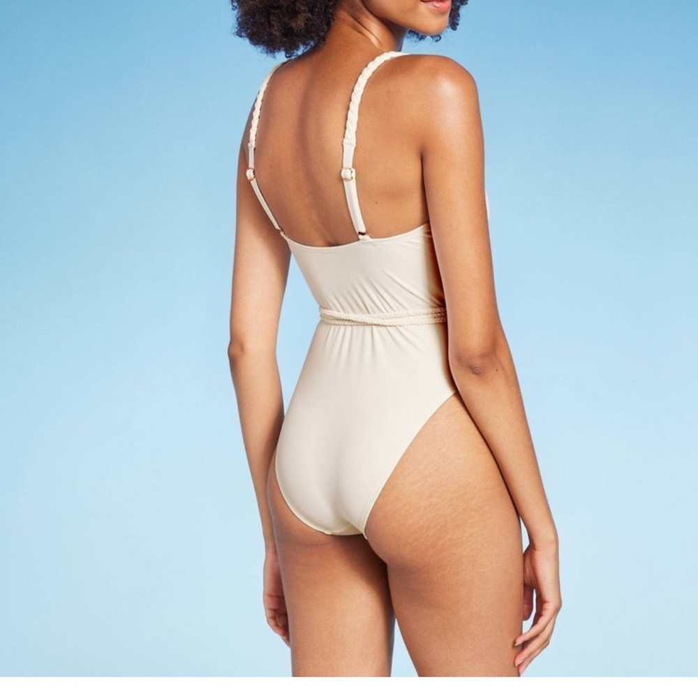 Swimsuit - Picture 4 of 4
